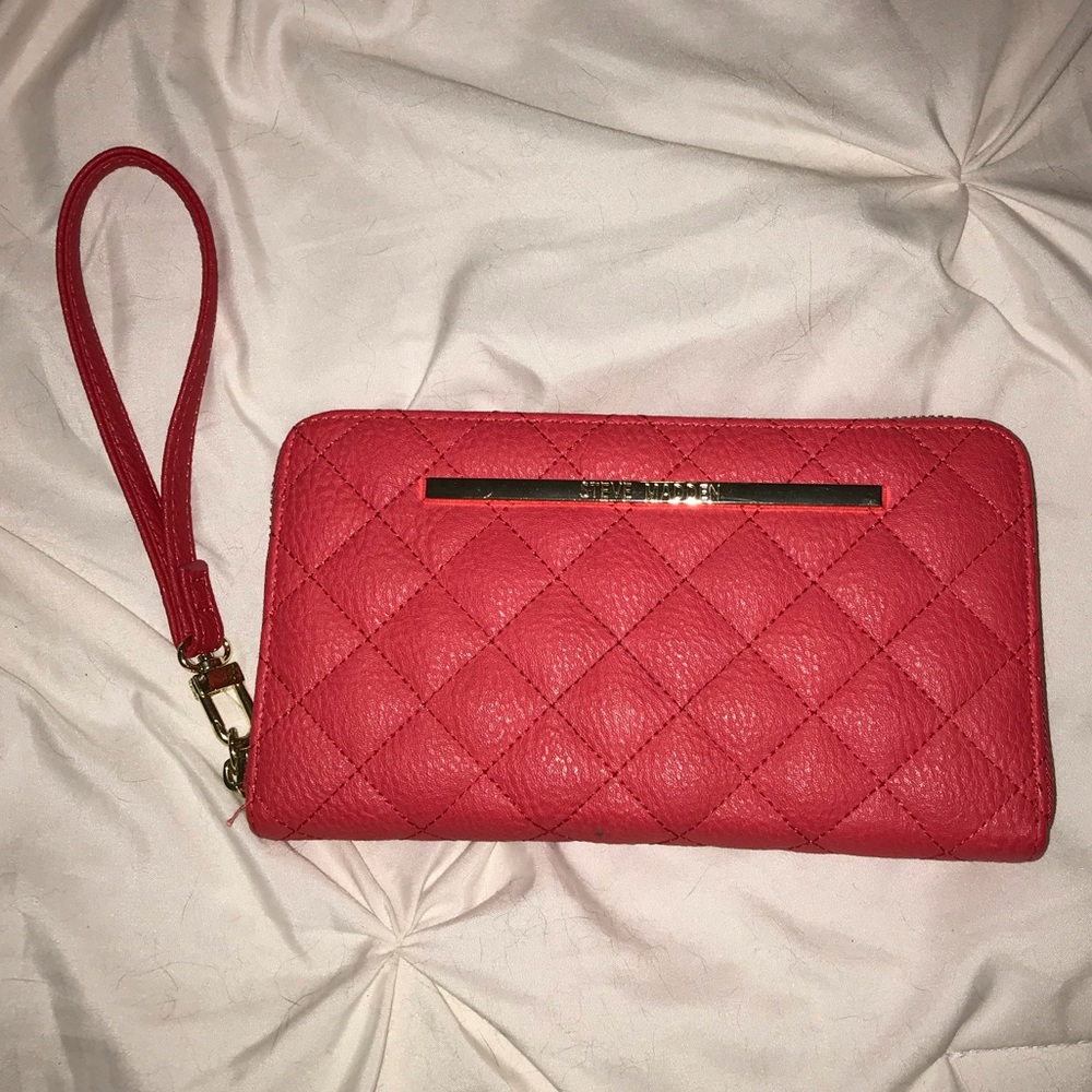 steve madden wristlet/wallet!!